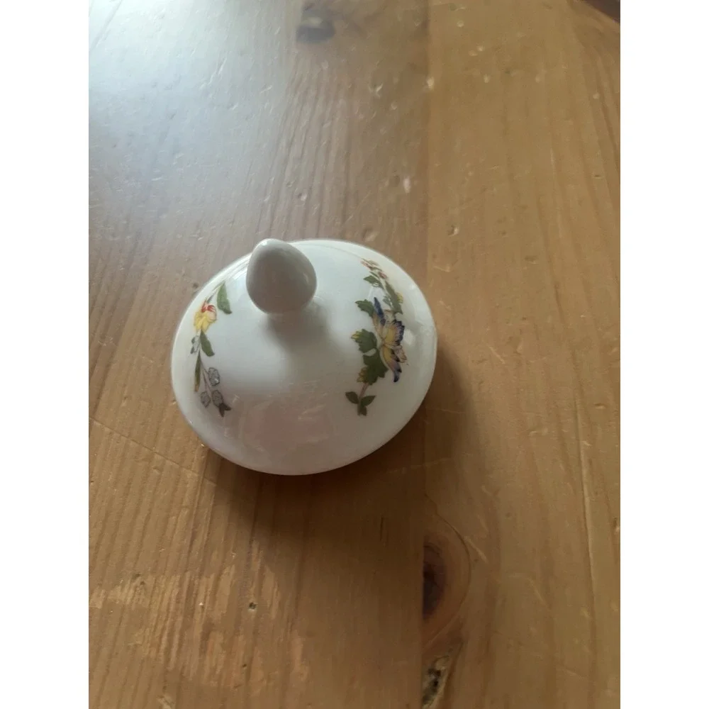 Aynsley Cottage Garden Fine Bone China Covered Ginger Jar Trinket Box England